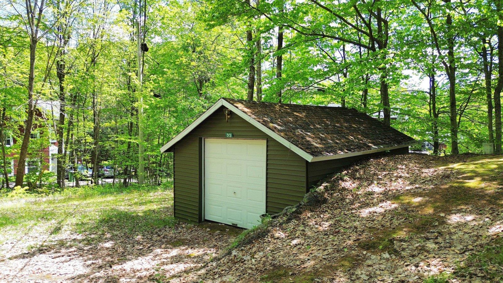 









23


Ch. du Rivage

,
Austin,




QC
J0B1B0

