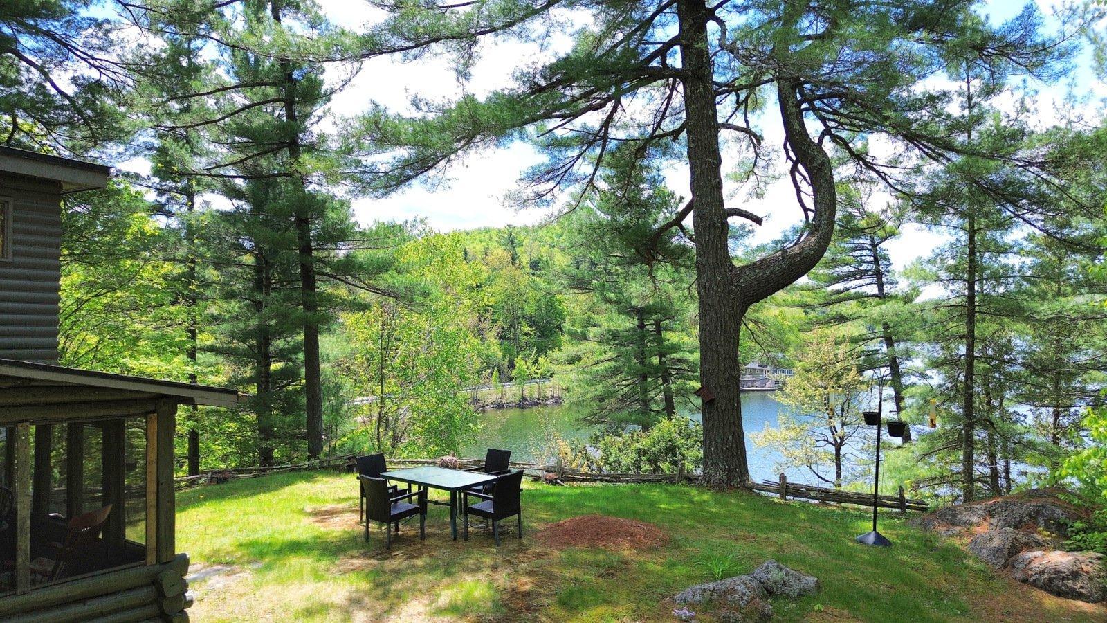 









23


Ch. du Rivage

,
Austin,




QC
J0B1B0

