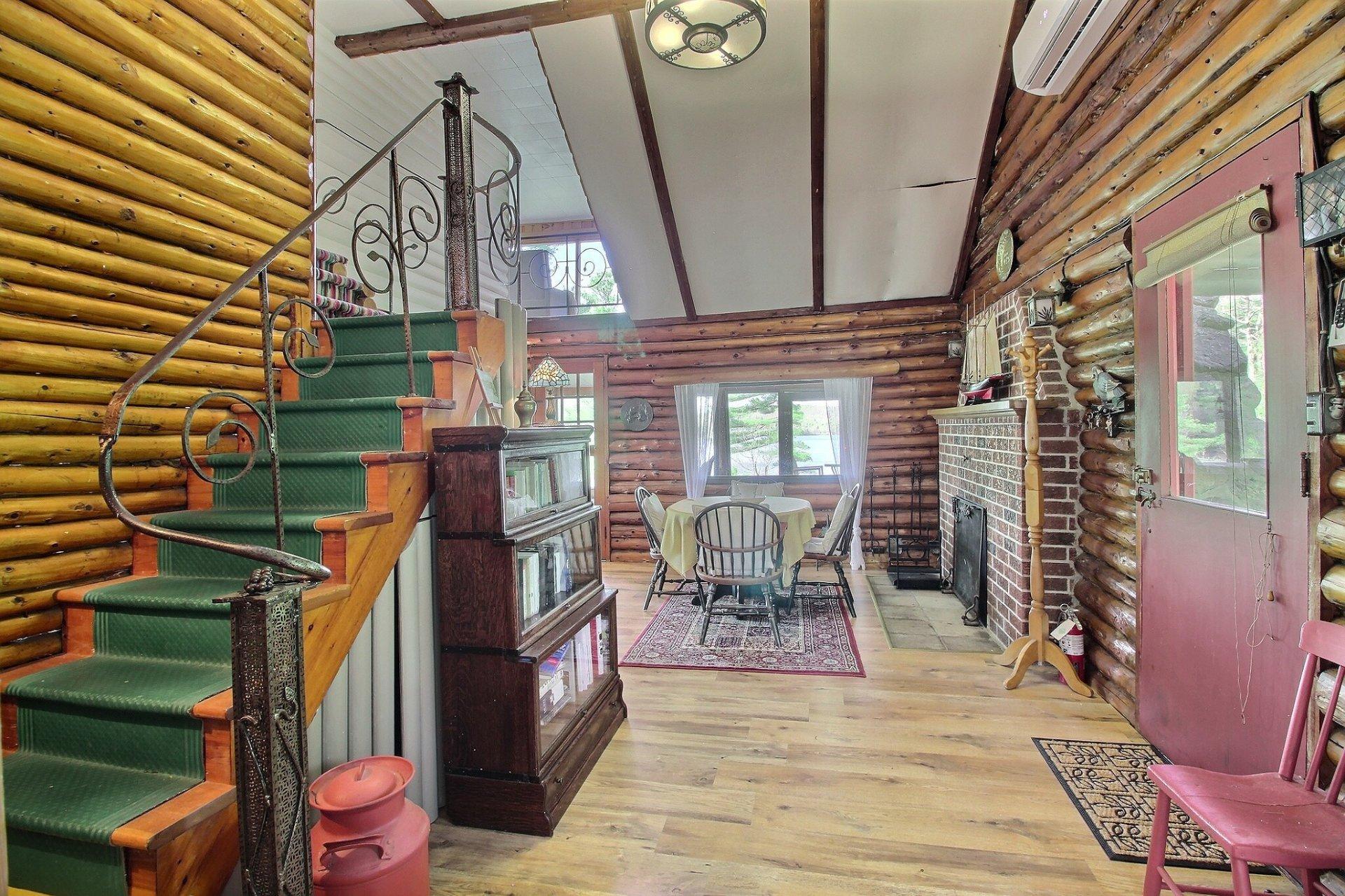 









23


Ch. du Rivage

,
Austin,




QC
J0B1B0

