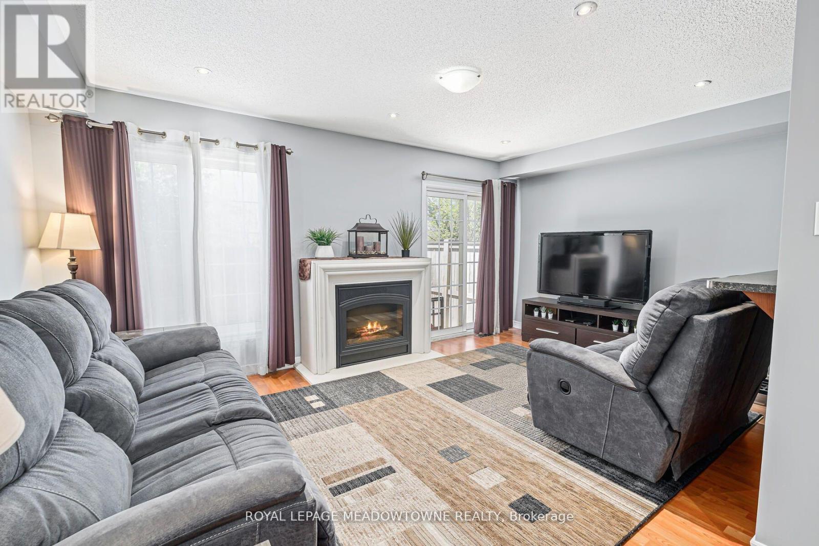 












102 CEDARBROOK ROAD

,
Brampton,




Ontario
L6R0W4

