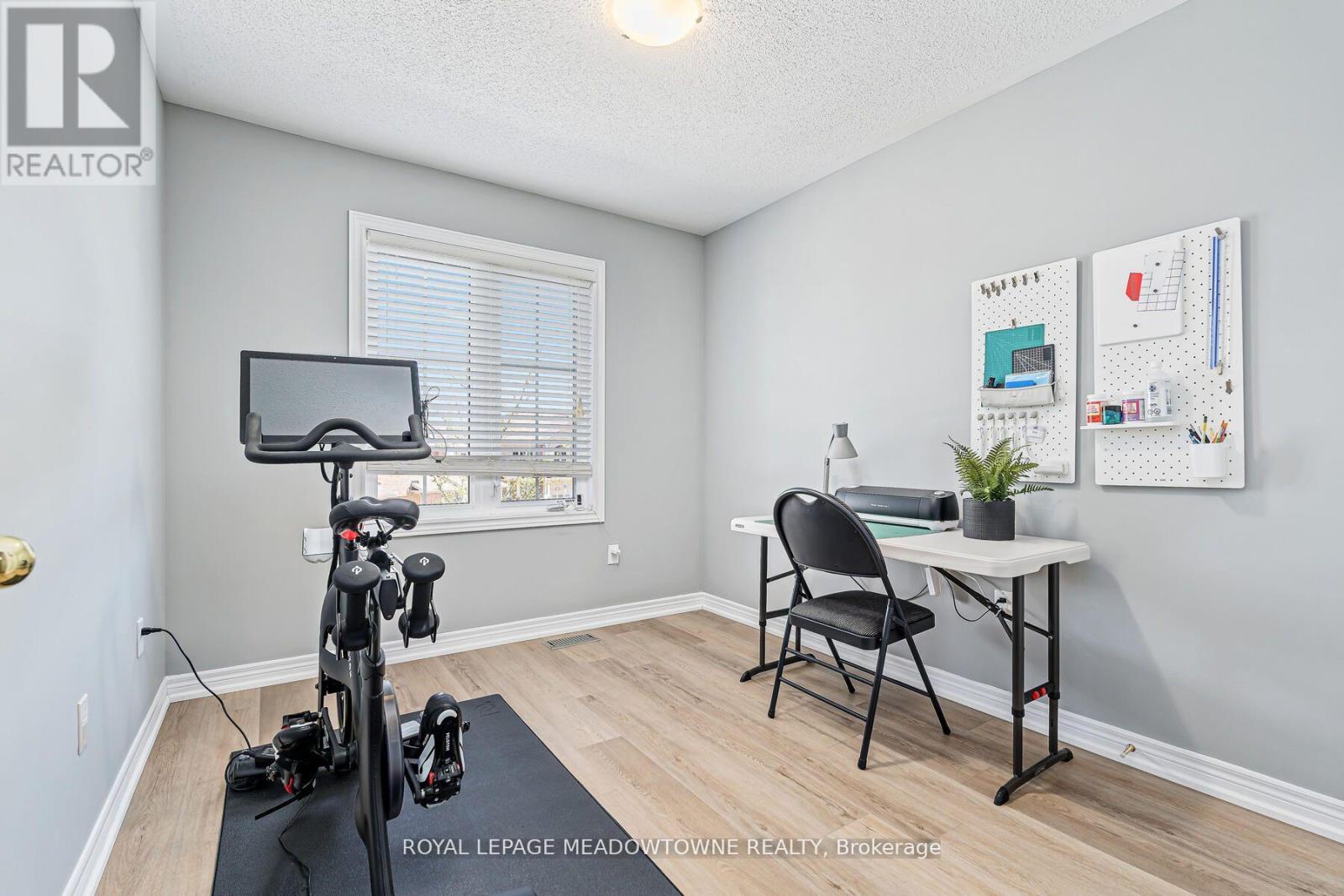 












102 CEDARBROOK ROAD

,
Brampton,




Ontario
L6R0W4

