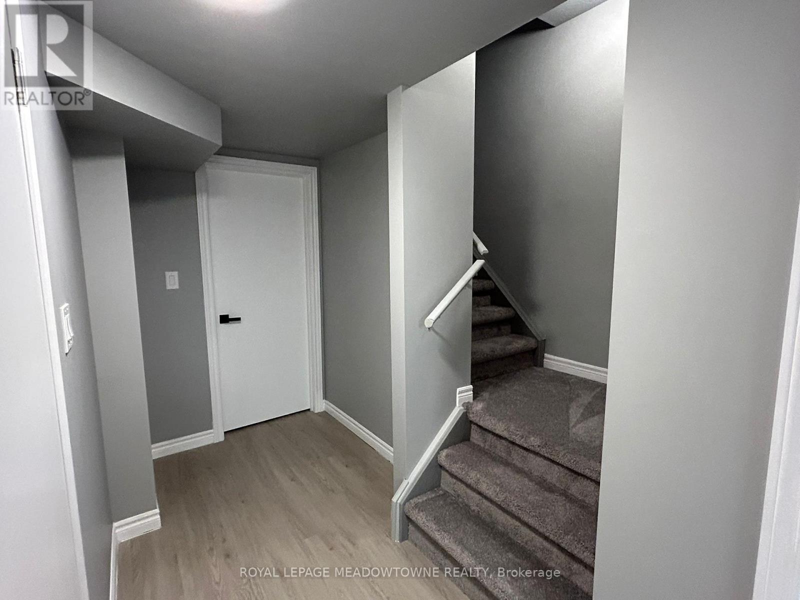 












102 CEDARBROOK ROAD

,
Brampton,




Ontario
L6R0W4

