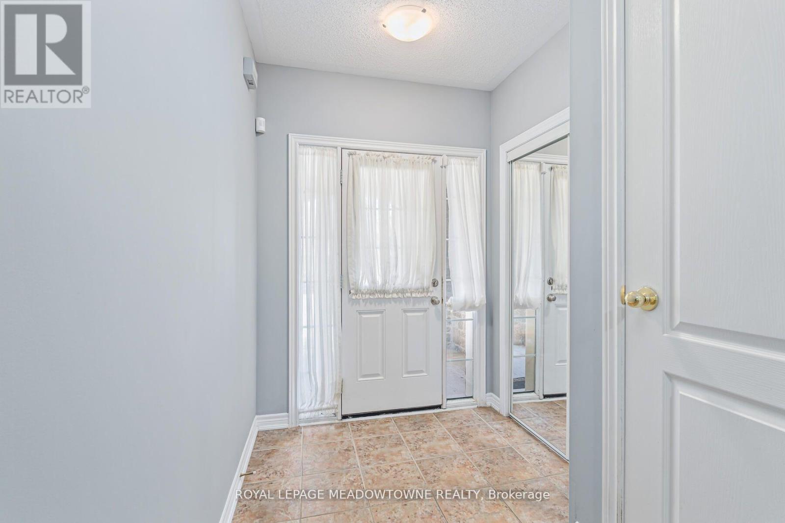 












102 CEDARBROOK ROAD

,
Brampton,




Ontario
L6R0W4

