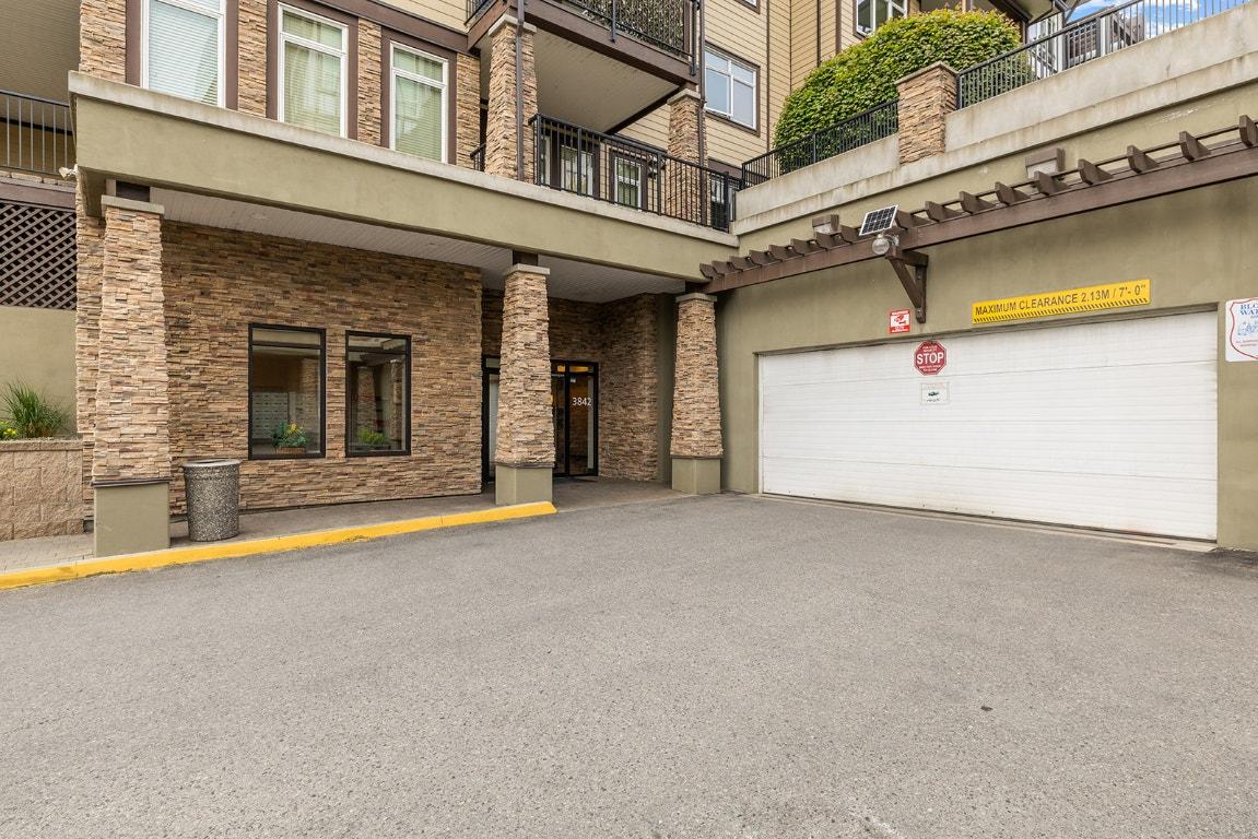 









3842


Old Okanagan

Highway, 4108,
West Kelowna,




BC
V4T 3G7


