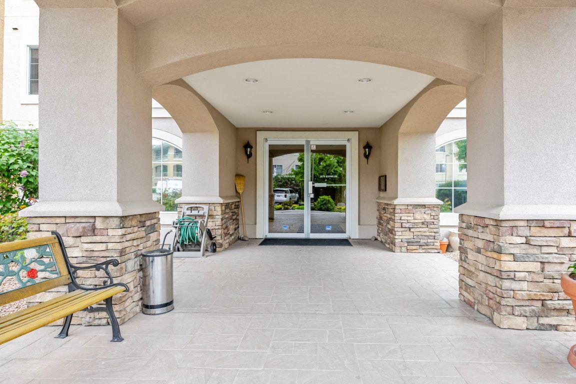 









3870


Brown

Road, 314,
West Kelowna,




BC
V4T 2J5

