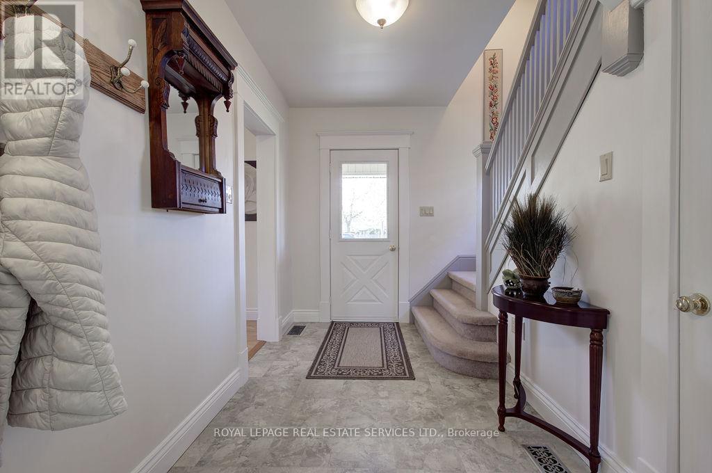 












960 HURON TERRACE

,
Kincardine,




Ontario
N2Z2Y1

