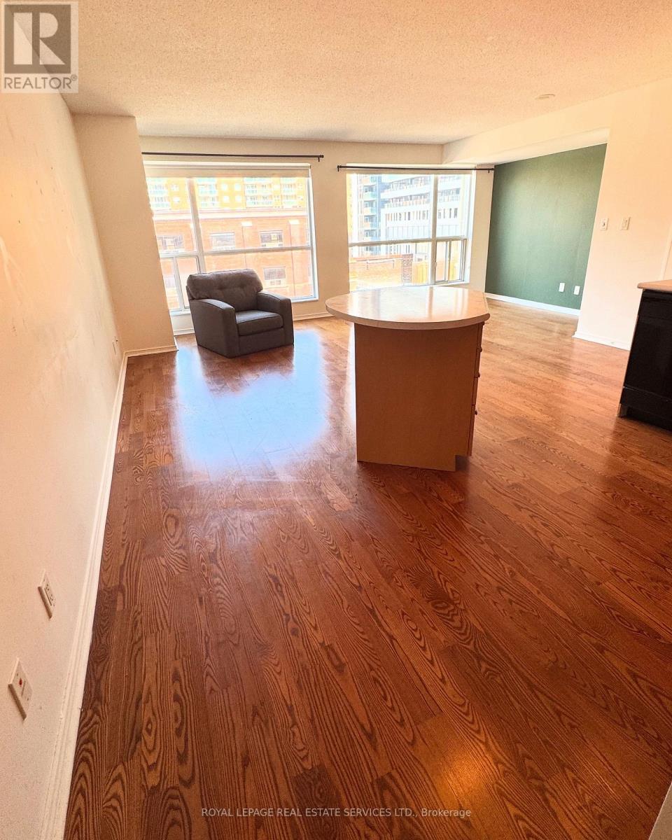












720 - 230 KING STREET E

,
Toronto,




Ontario
M5A1K1

