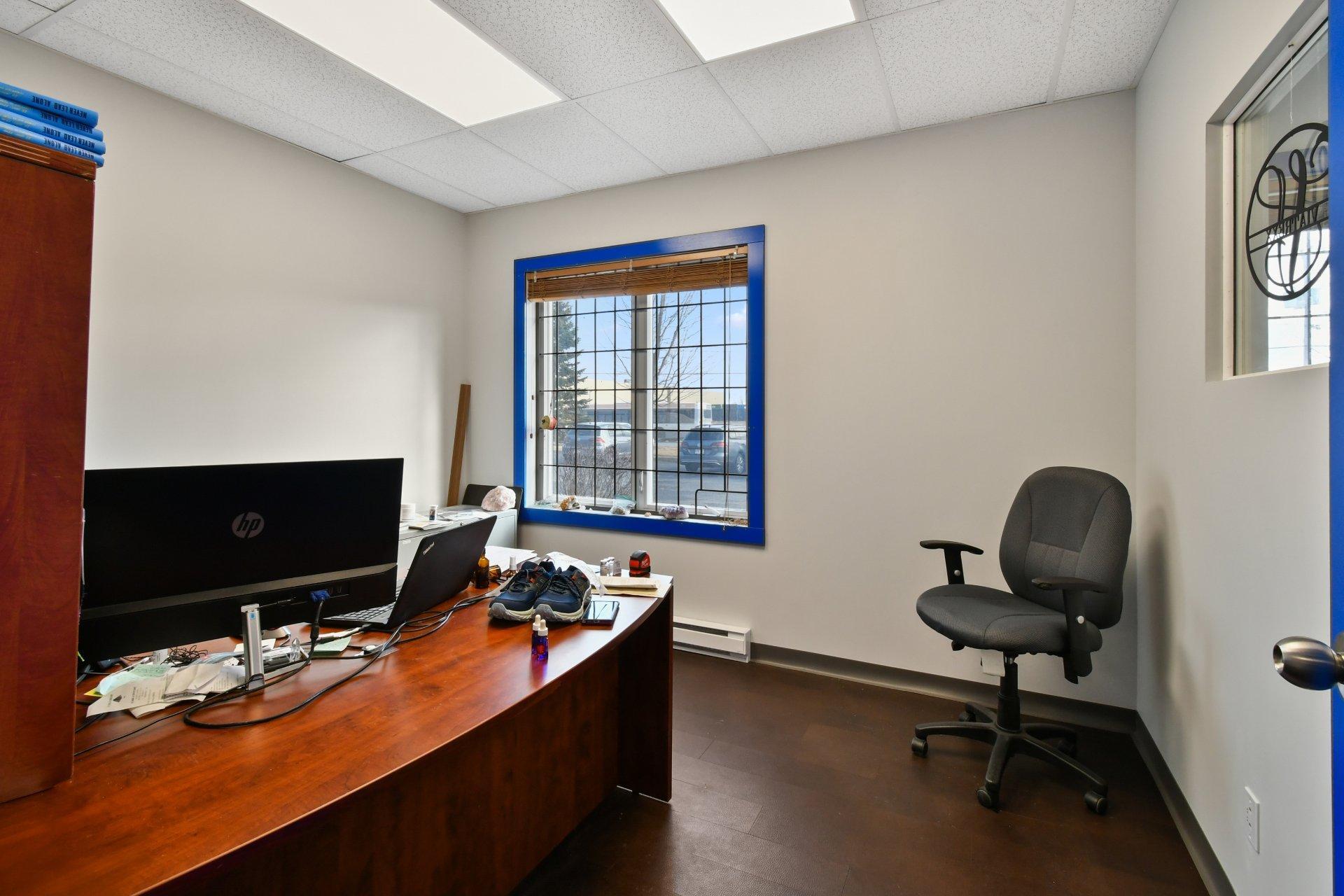 









1360


Rue Louis-Marchand

,
Beloeil,




QC
J3G6S3

