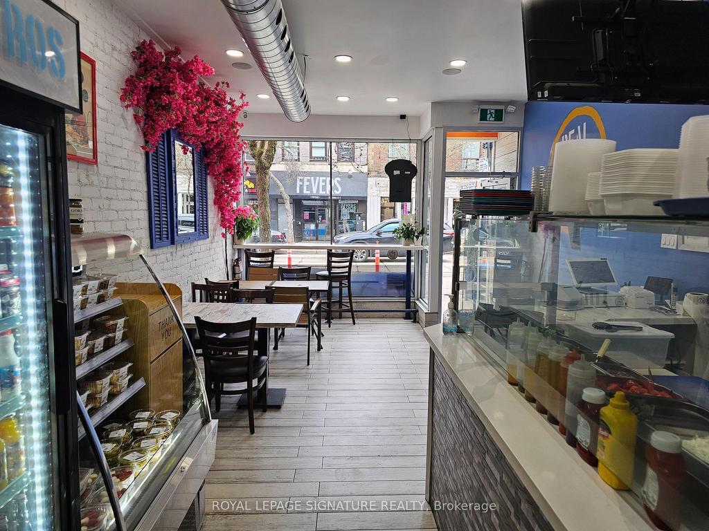 









731


Queen

Street East,
Toronto,




ON
M4M 1H1

