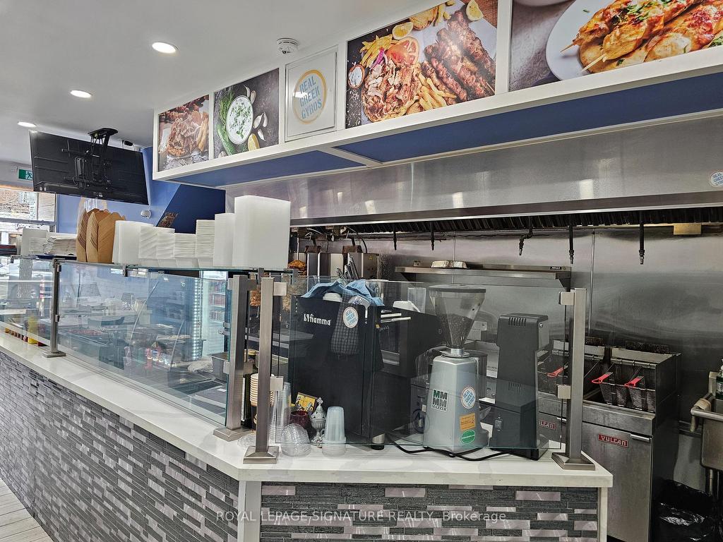 









731


Queen

Street East,
Toronto,




ON
M4M 1H1

