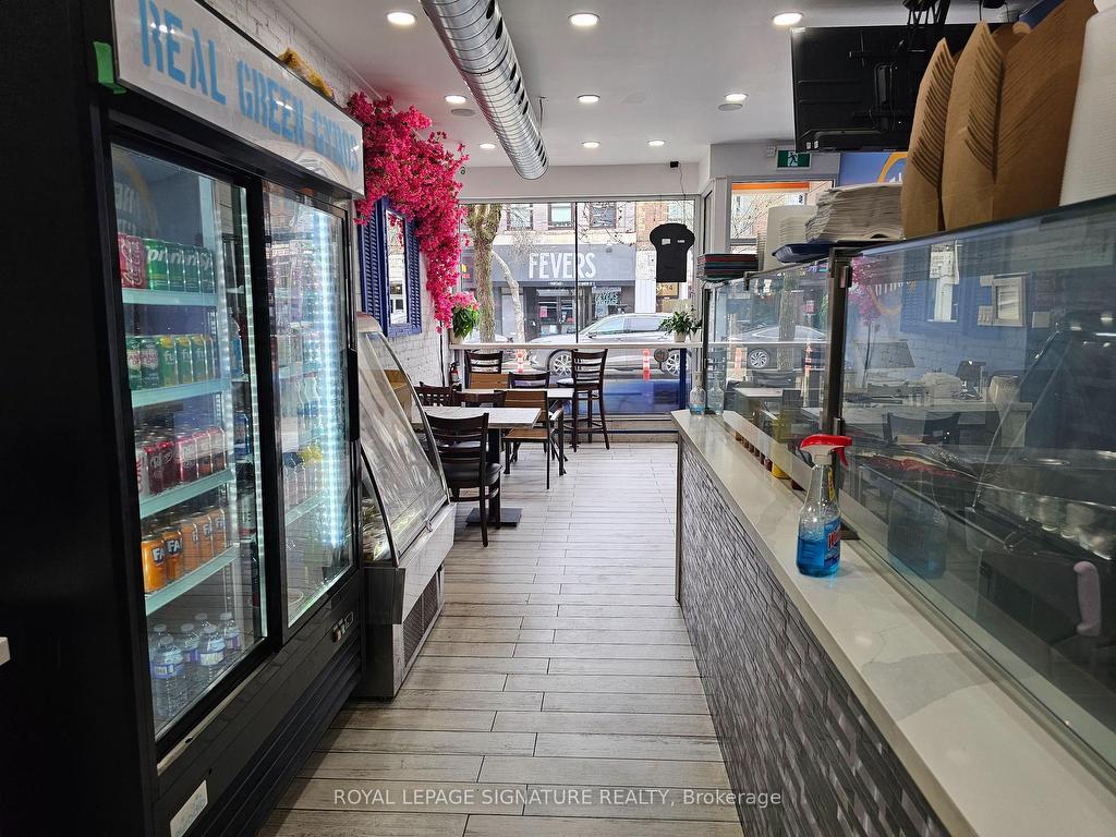 









731


Queen

Street East,
Toronto,




ON
M4M 1H1

