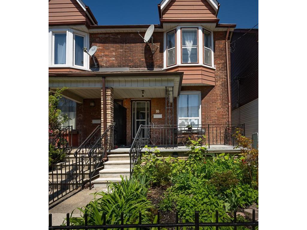 









10


Burnfield

Avenue,
Toronto,




ON
M6G 1Y5

