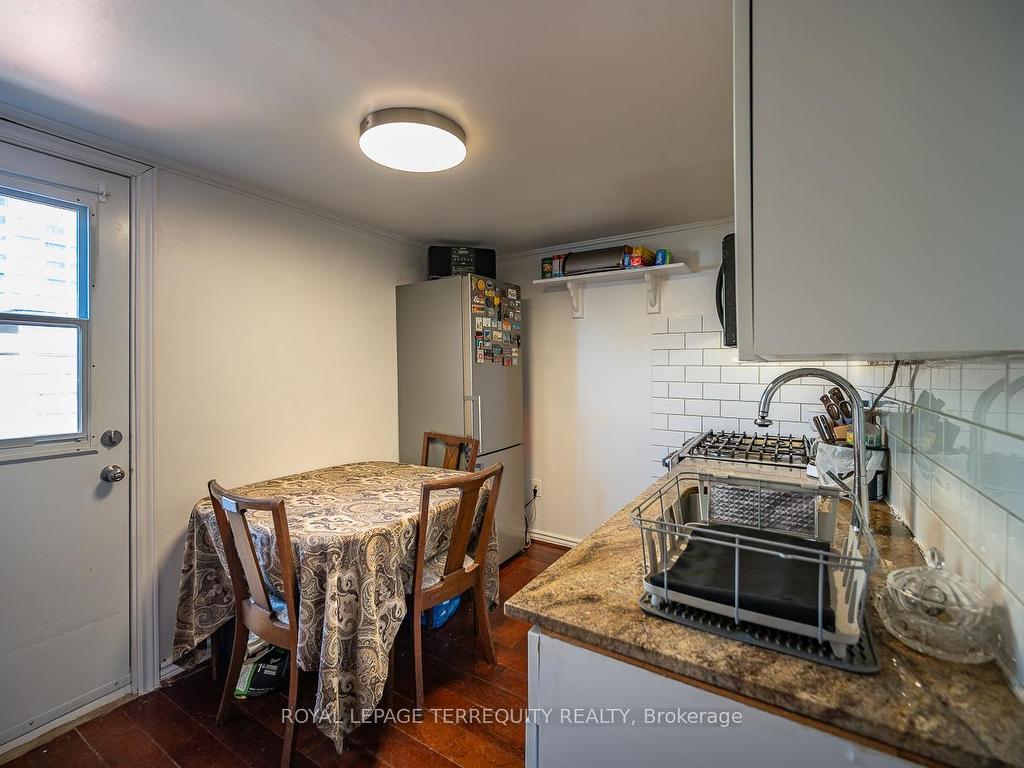 









10


Burnfield

Avenue,
Toronto,




ON
M6G 1Y5

