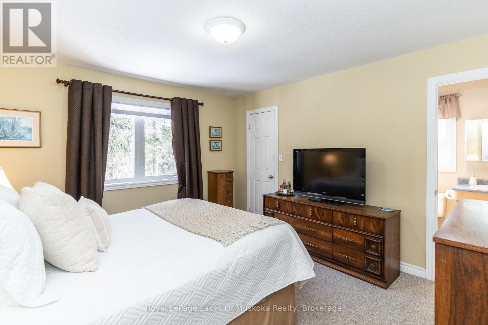 












171 RIVER VALLEY DRIVE

,
Huntsville (Stephenson),




Ontario
P0B1L0


