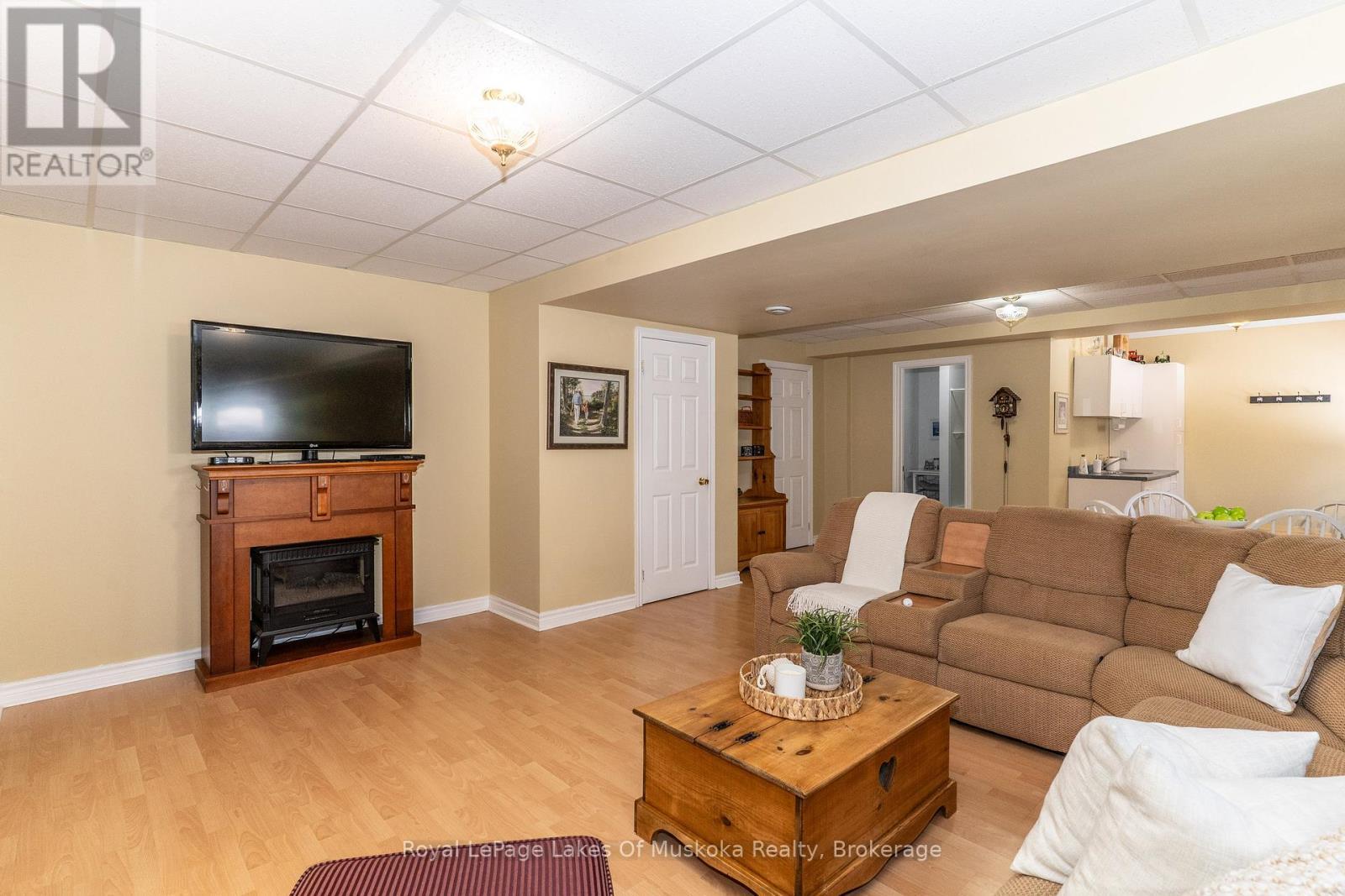 












171 RIVER VALLEY DRIVE

,
Huntsville (Stephenson),




Ontario
P0B1L0

