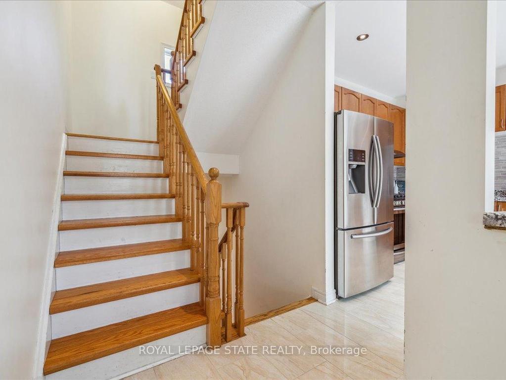 









100


Beddoe

Drive, 16,
Hamilton,




ON
L8P 4Z2


