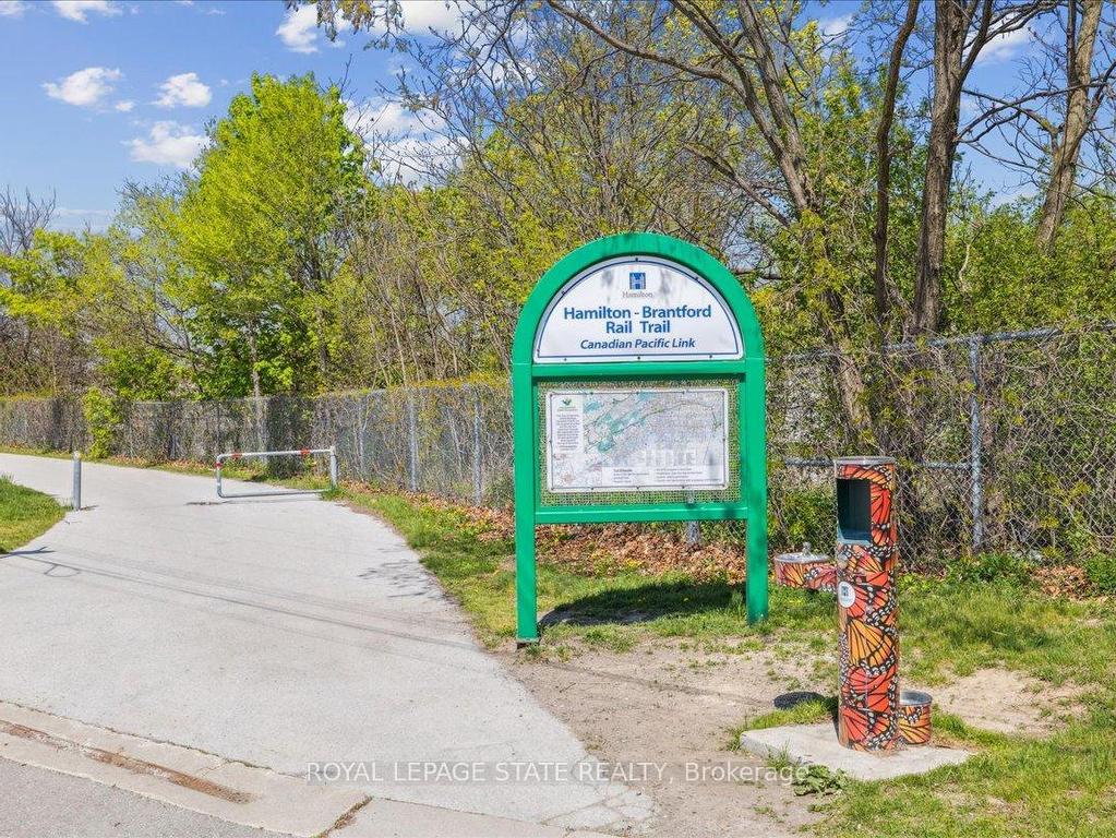 









100


Beddoe

Drive, 16,
Hamilton,




ON
L8P 4Z2

