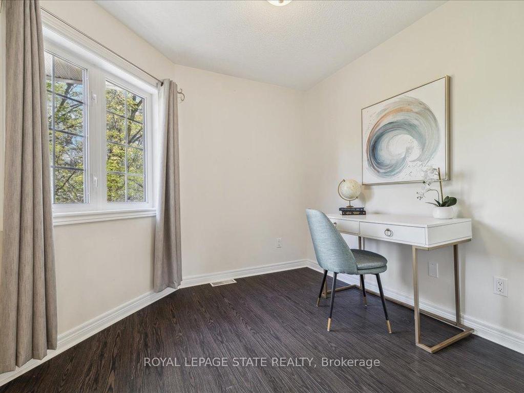 









100


Beddoe

Drive, 16,
Hamilton,




ON
L8P 4Z2

