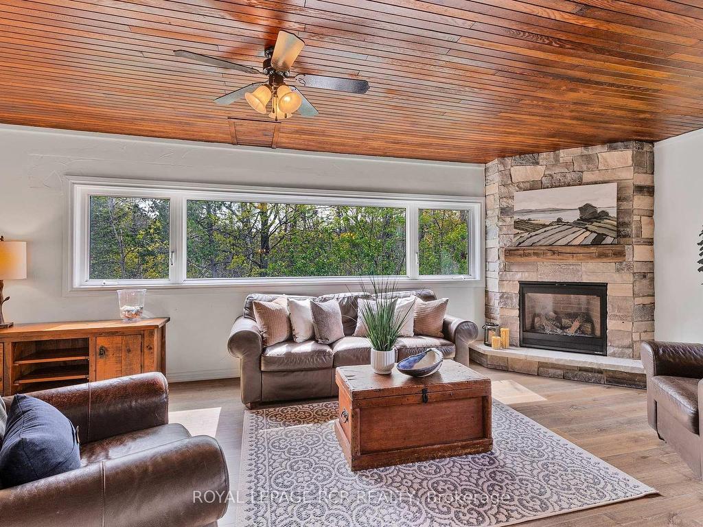









17329


Shaws Creek

Road,
Caledon,




ON
L7K 0E8

