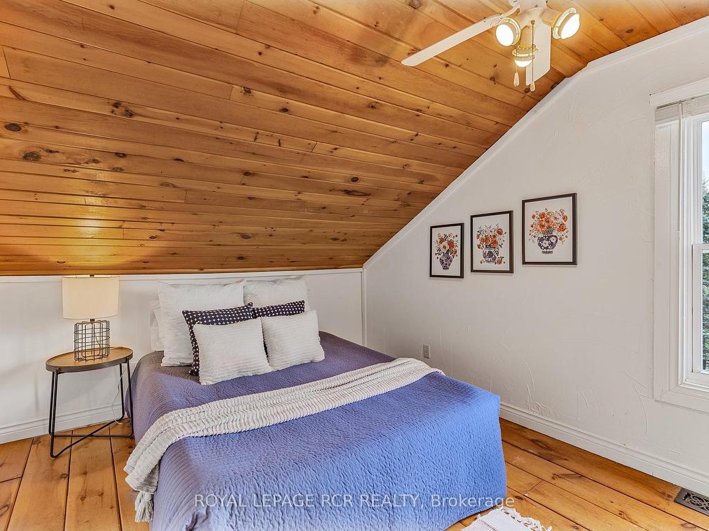 









17329


Shaws Creek

Road,
Caledon,




ON
L7K 0E8

