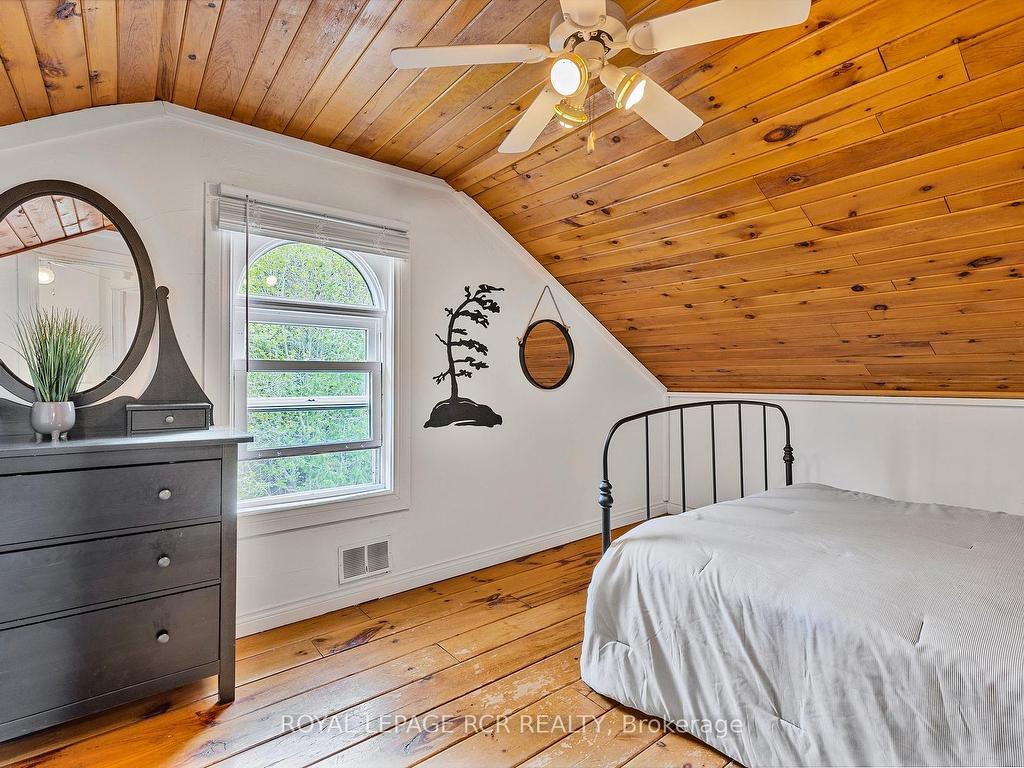 









17329


Shaws Creek

Road,
Caledon,




ON
L7K 0E8

