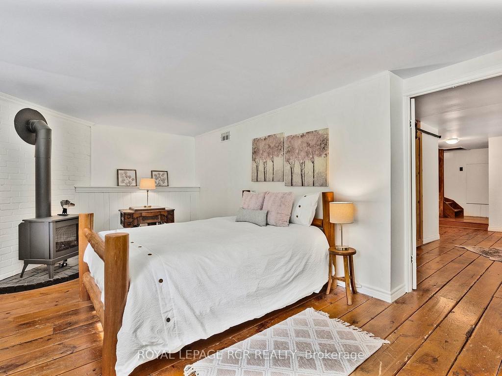 









17329


Shaws Creek

Road,
Caledon,




ON
L7K 0E8

