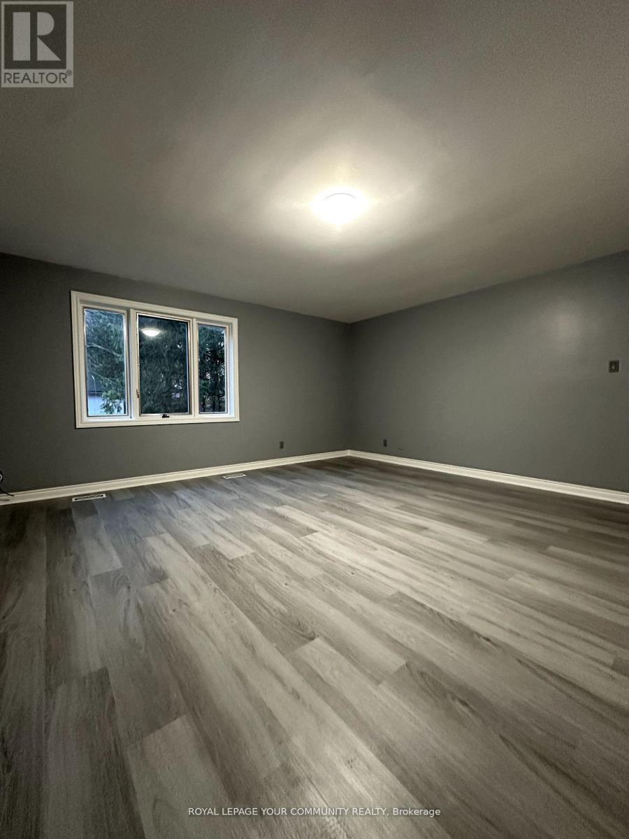 












136 ARNOLD CRESCENT

,
Richmond Hill,




Ontario
L4C3R8

