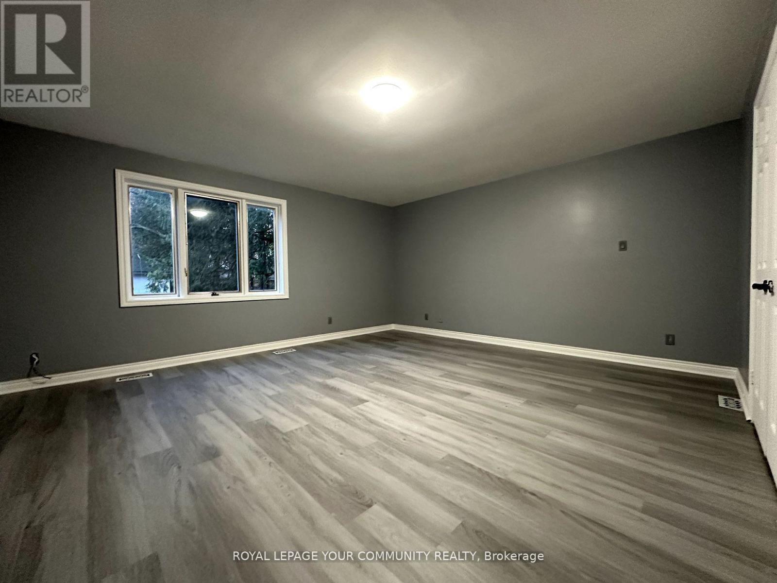 












136 ARNOLD CRESCENT

,
Richmond Hill,




Ontario
L4C3R8

