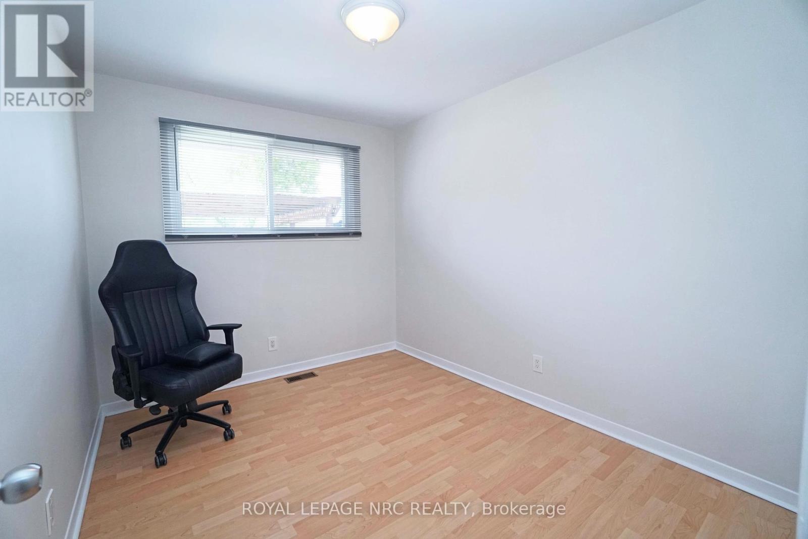 












228 PELHAM ROAD

,
St. Catharines (Western Hill),




Ontario
L2S1X6

