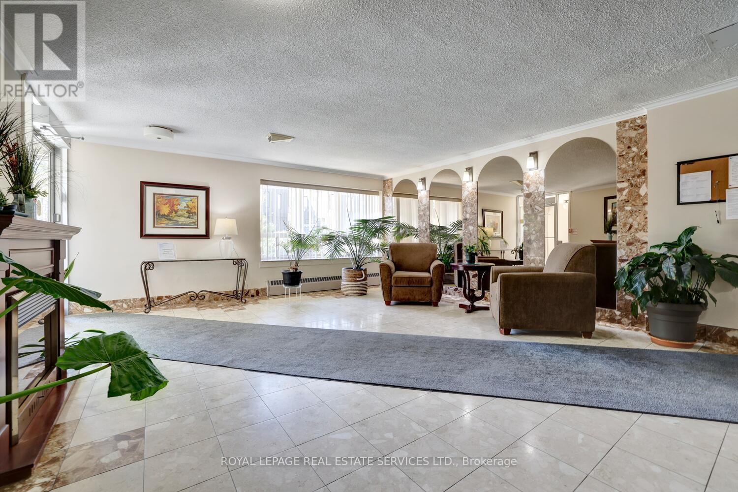 












104 - 41 LAKE SHORE DRIVE

,
Toronto,




Ontario
M8V1Z3

