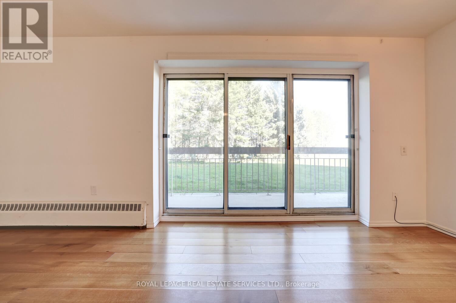 












104 - 41 LAKE SHORE DRIVE

,
Toronto,




Ontario
M8V1Z3

