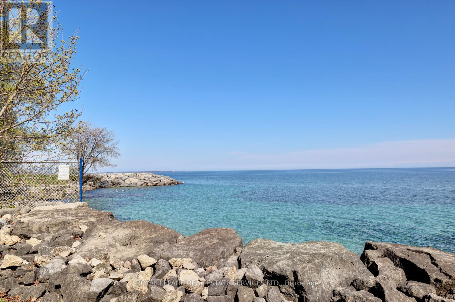 












104 - 41 LAKE SHORE DRIVE

,
Toronto,




Ontario
M8V1Z3

