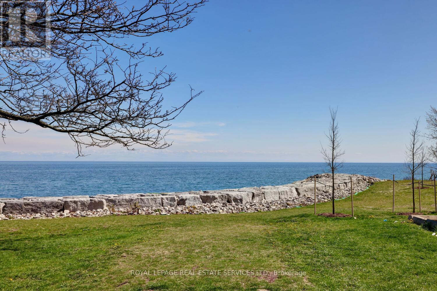 












104 - 41 LAKE SHORE DRIVE

,
Toronto,




Ontario
M8V1Z3

