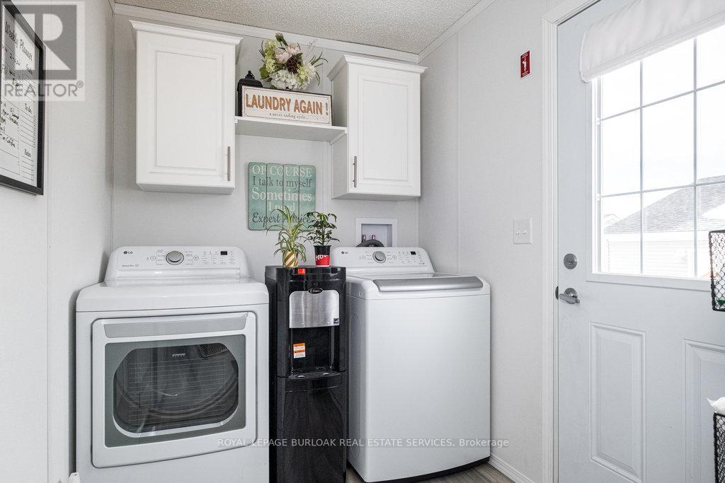 












29 HICKORY HOLLOW

,
Haldimand,




Ontario
N0A1L0


