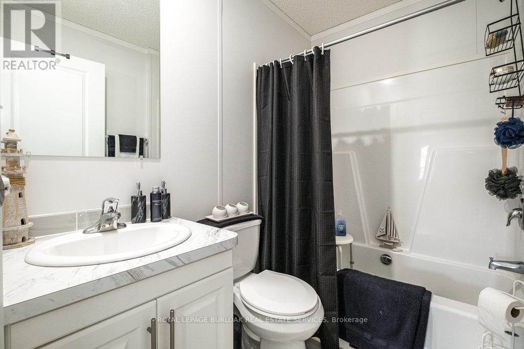 












29 HICKORY HOLLOW

,
Haldimand,




Ontario
N0A1L0

