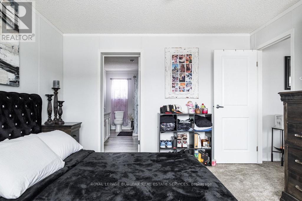 












29 HICKORY HOLLOW

,
Haldimand,




Ontario
N0A1L0


