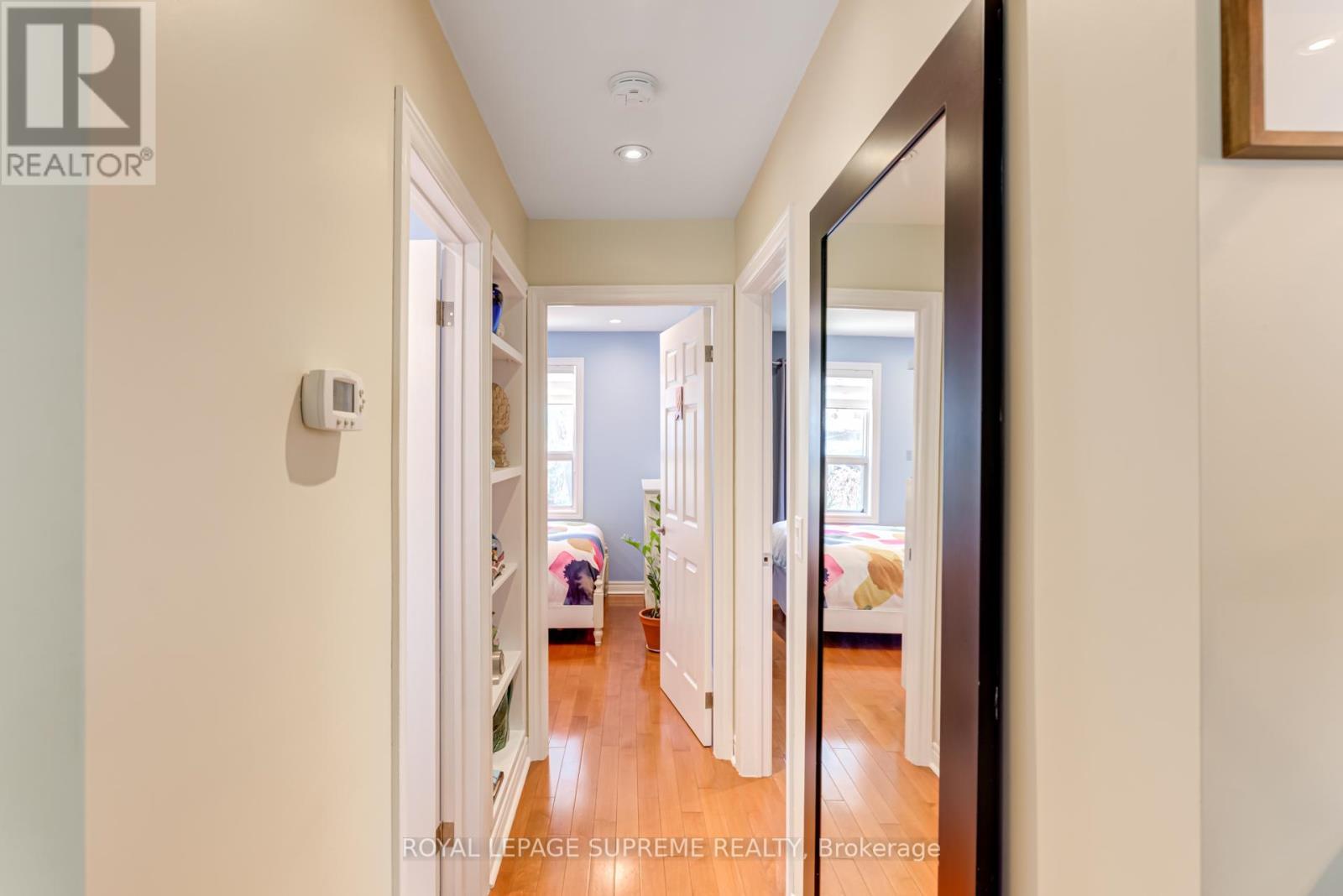 












901 ST CLARENS AVENUE

,
Toronto,




Ontario
M6H3X5

