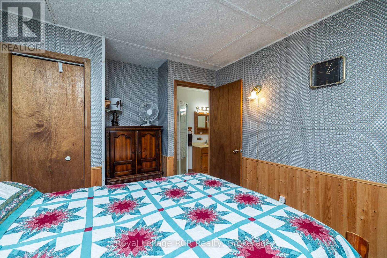 












917 BRUCE ROAD #13 ROAD

,
Native Leased Lands,




Ontario
N0H2L0

