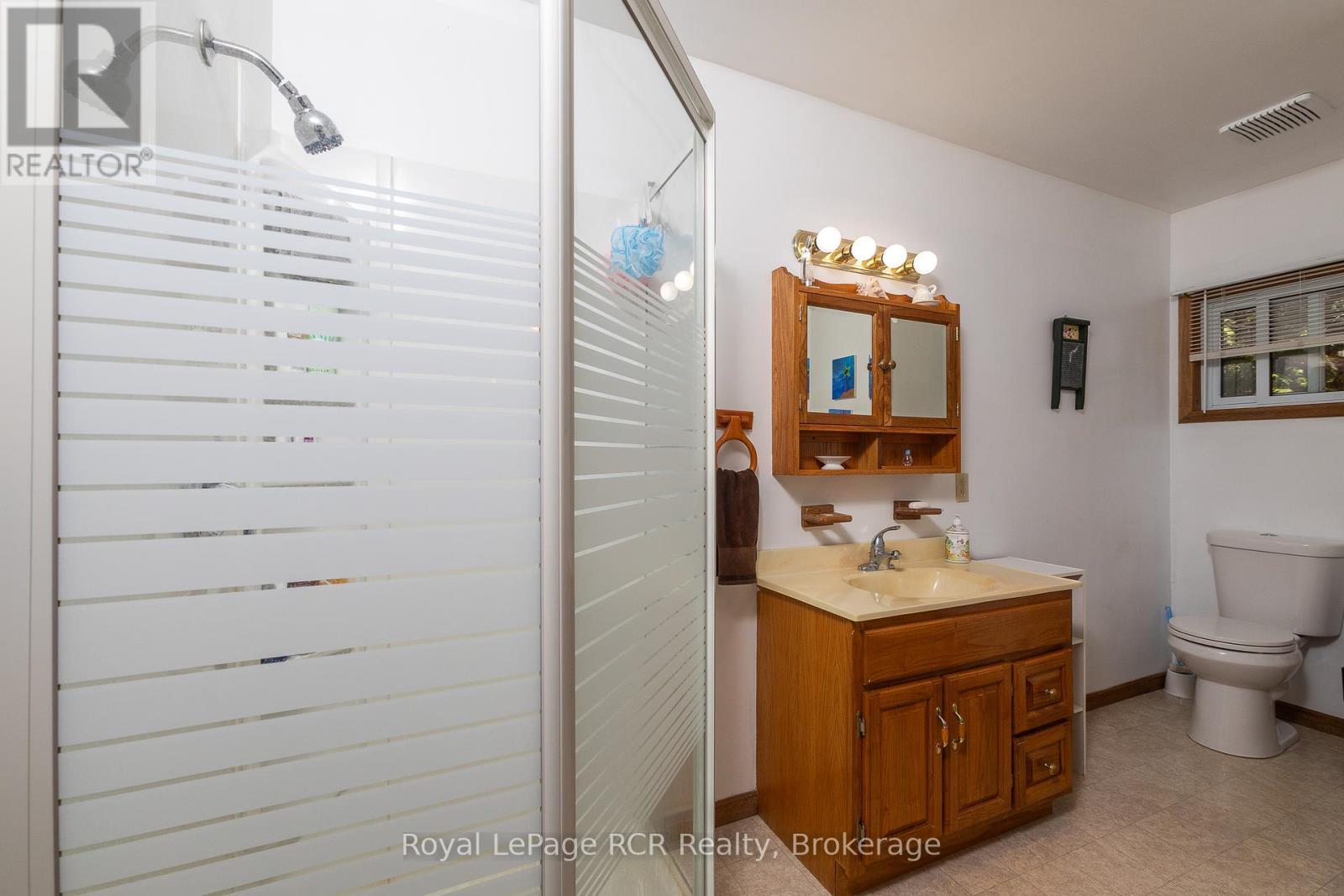 












917 BRUCE ROAD #13 ROAD

,
Native Leased Lands,




Ontario
N0H2L0

