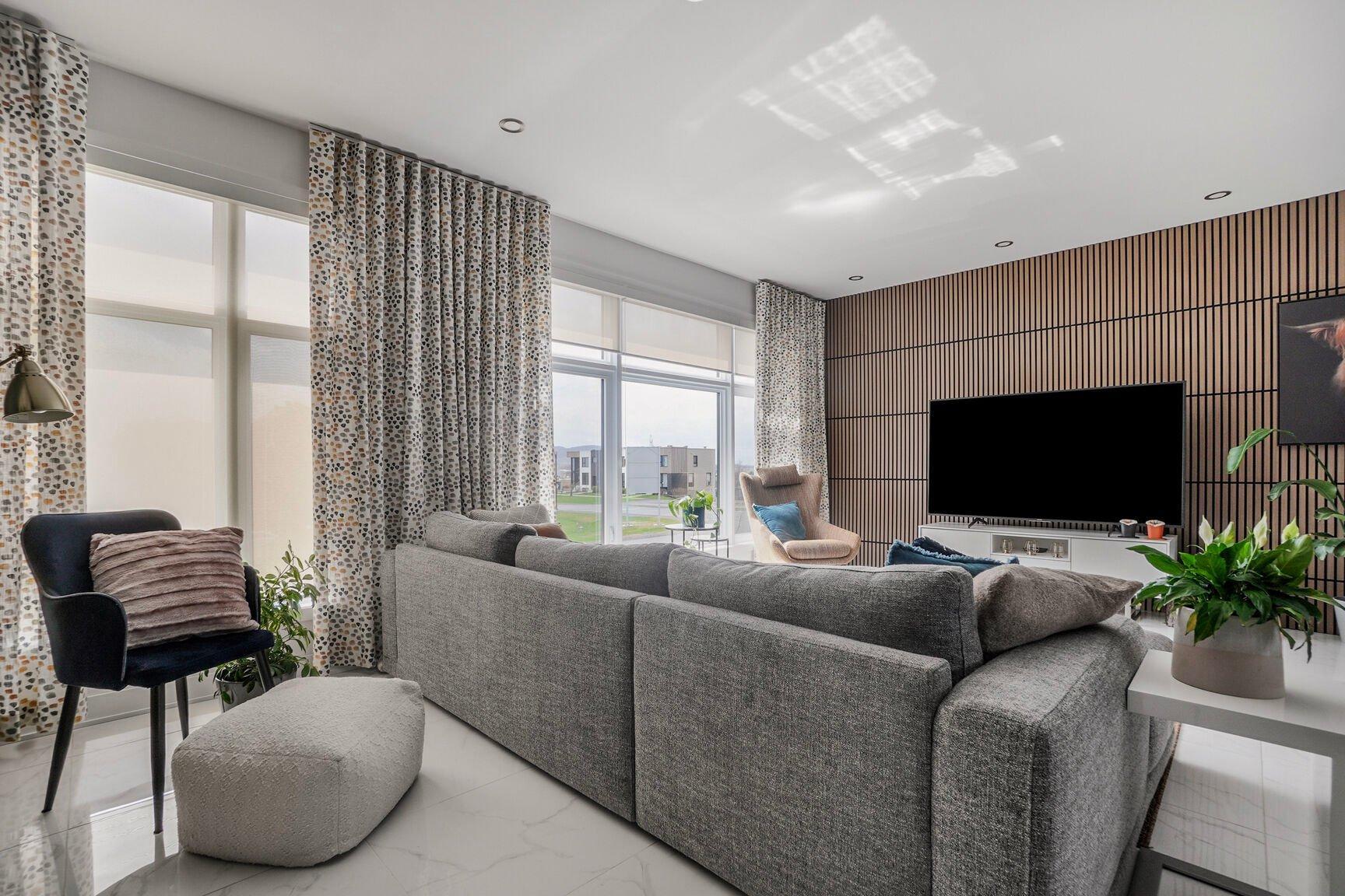 









684Z


Ch. du Golf

,
Sainte-Julie,




QC
J3Y1Y1

