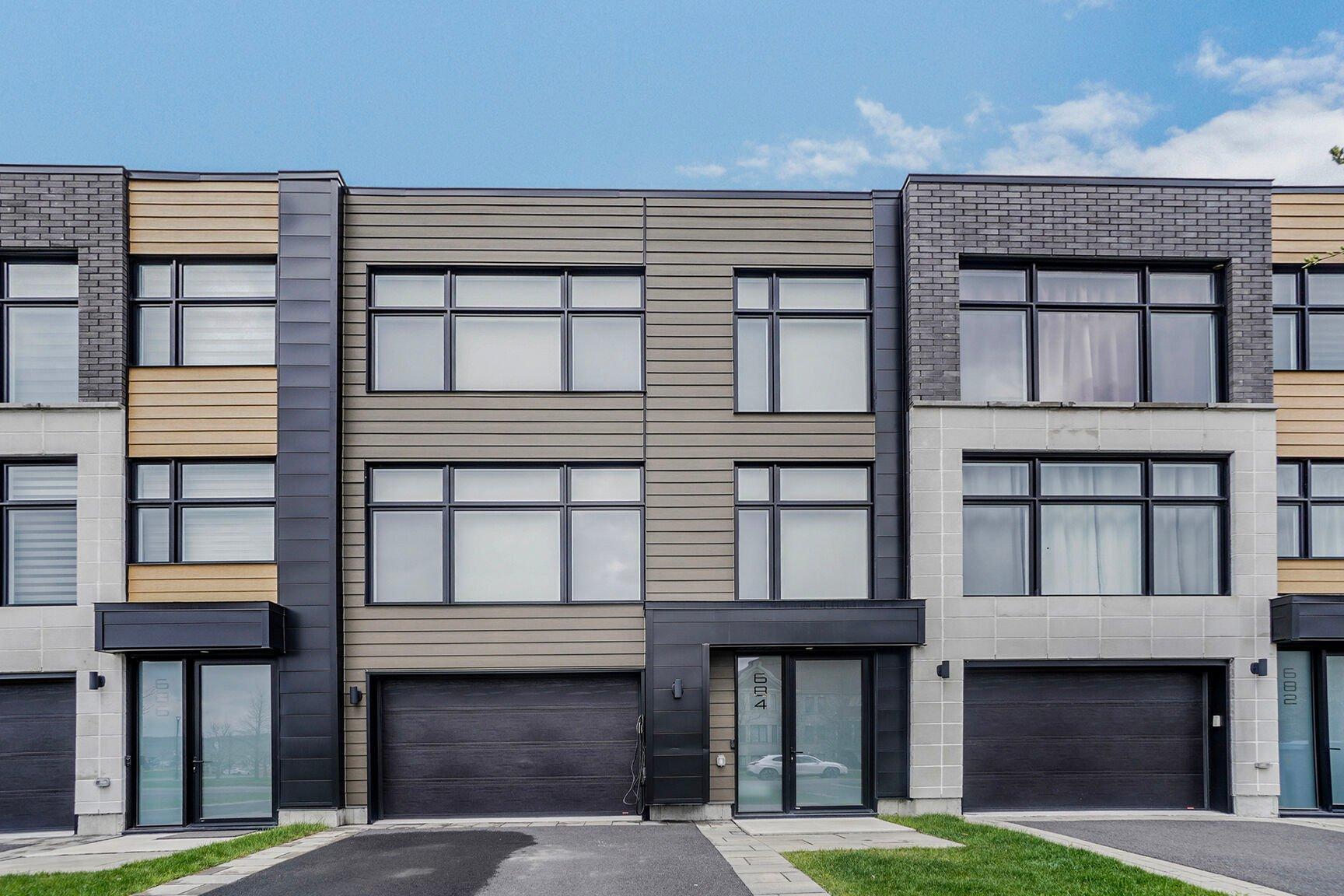 









684Z


Ch. du Golf

,
Sainte-Julie,




QC
J3Y1Y1

