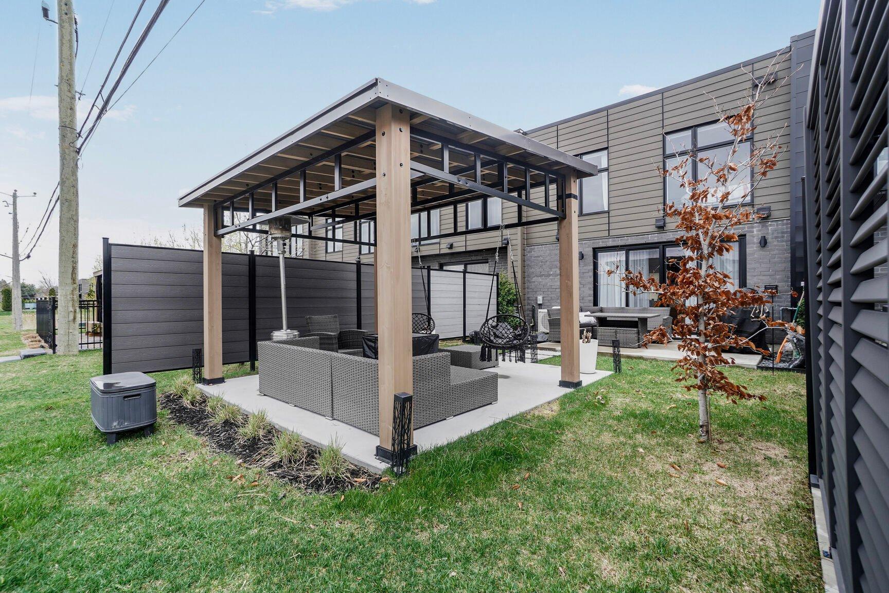 









684Z


Ch. du Golf

,
Sainte-Julie,




QC
J3Y1Y1

