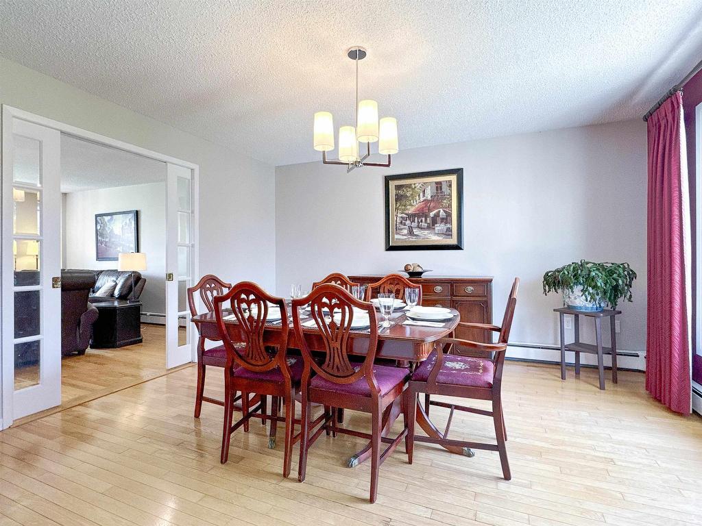 












21 Pope Avenue

,
Charlottetown,




PE
C1A 6N4

