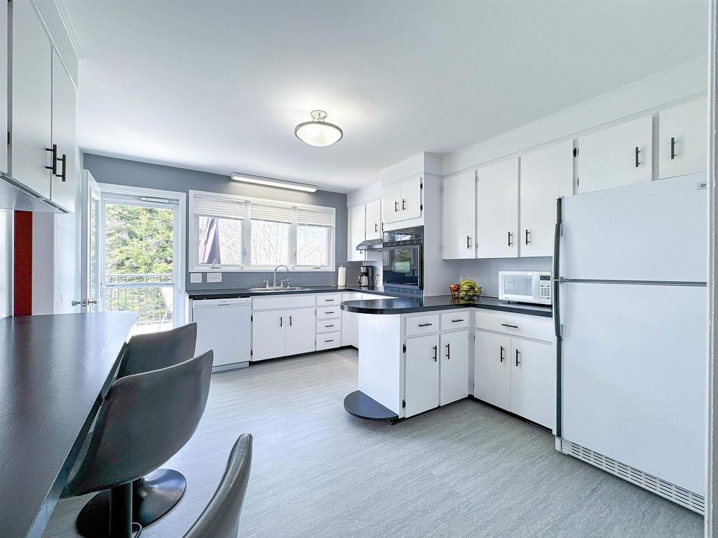 












21 Pope Avenue

,
Charlottetown,




PE
C1A 6N4

