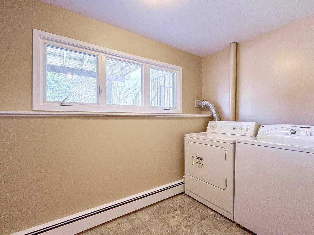 












21 Pope Avenue

,
Charlottetown,




PE
C1A 6N4

