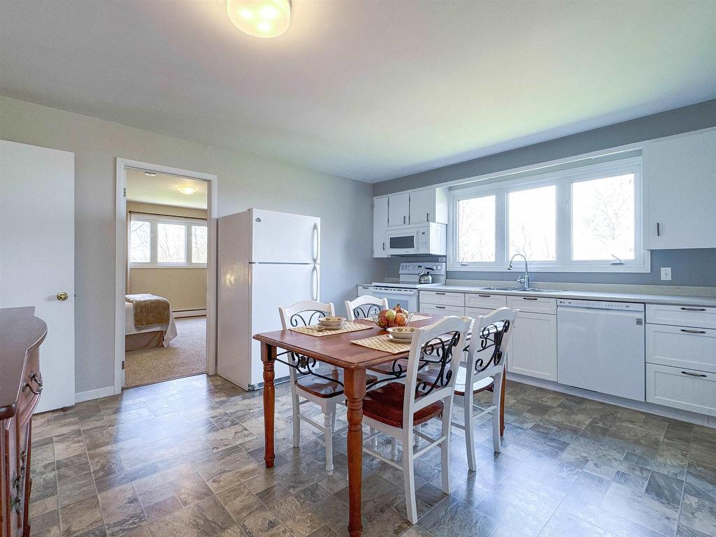 












21 Pope Avenue

,
Charlottetown,




PE
C1A 6N4

