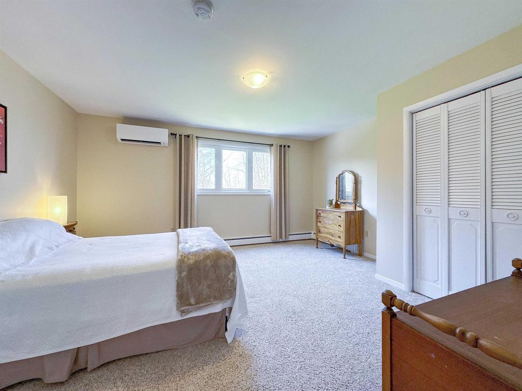 












21 Pope Avenue

,
Charlottetown,




PE
C1A 6N4

