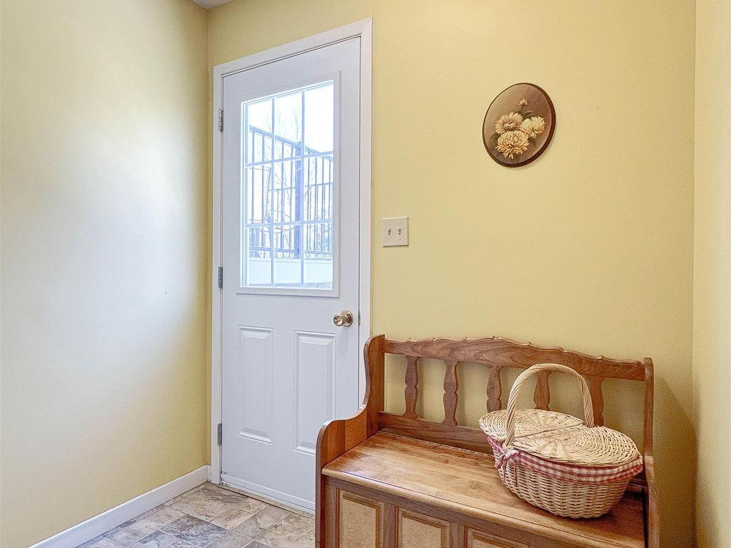 












21 Pope Avenue

,
Charlottetown,




PE
C1A 6N4

