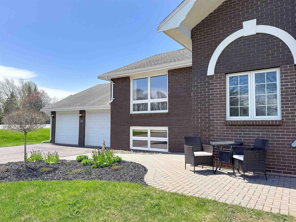 












21 Pope Avenue

,
Charlottetown,




PE
C1A 6N4

