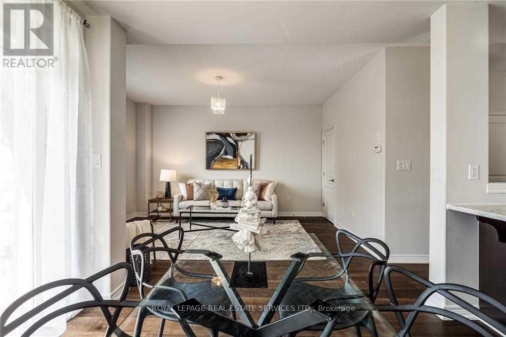 












47 - 201 WESTBANK TRAIL

,
Hamilton,




Ontario
L8J0H4

